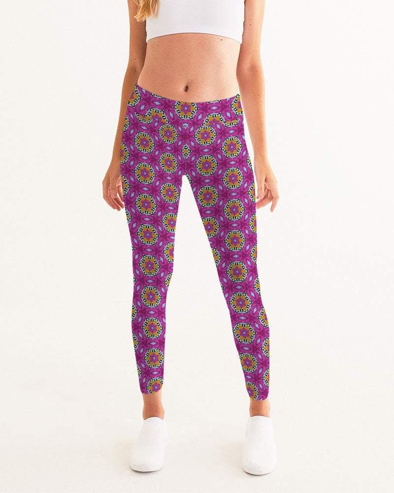 Give Love Women's All-Over Print Yoga Pants