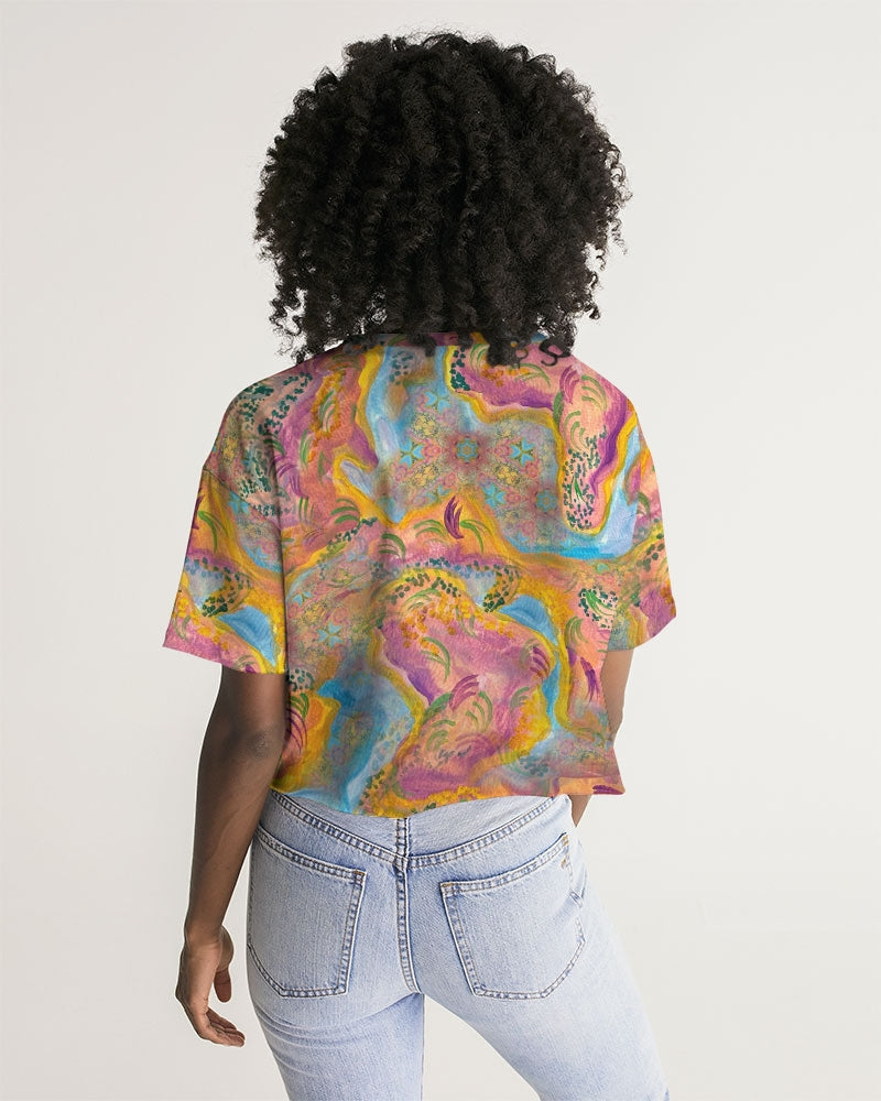 Around the world Women's Lounge Cropped Tee