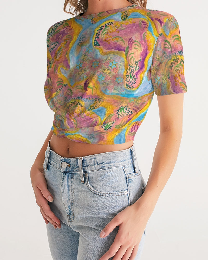 Around the world Women's Twist-Front Cropped Tee