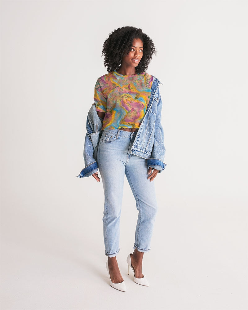 Around the world Women's Lounge Cropped Tee